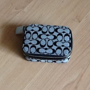 Coach pill box"Reduced "