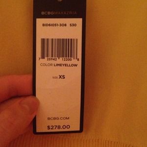 BCBGMaxAzria Dresses - ๐HP!๐ BCBG Max Azria Yellow Silk Tiered Dress BCBGMaxAzria Dresses - ๐HP!๐ BCBG Max Azria Yellow Silk Tiered Dress