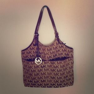 Michael Kors purse