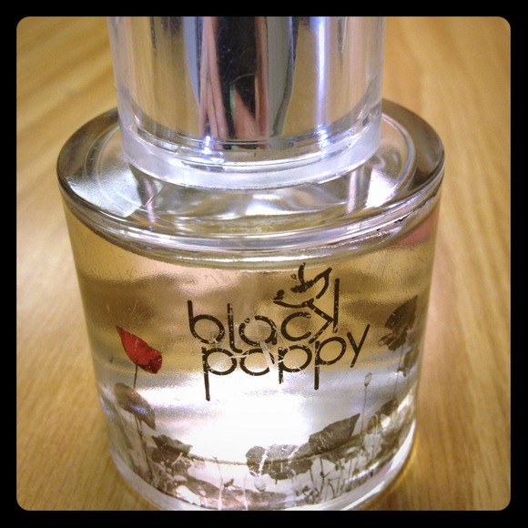 Black poppy perfume