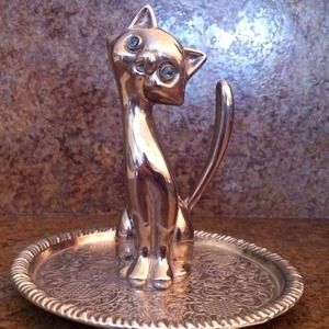 Meow ! Vintage 1940ish Cat ring holder .