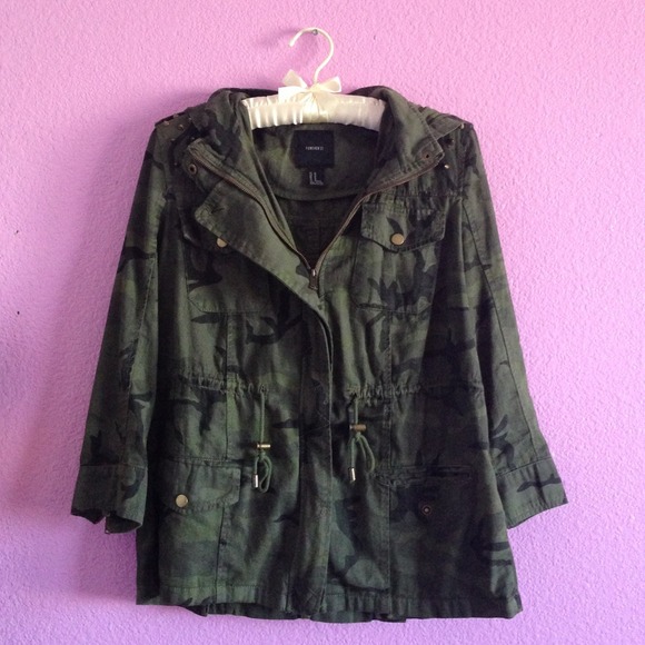 ❌SOLD❌CAMO JACKET