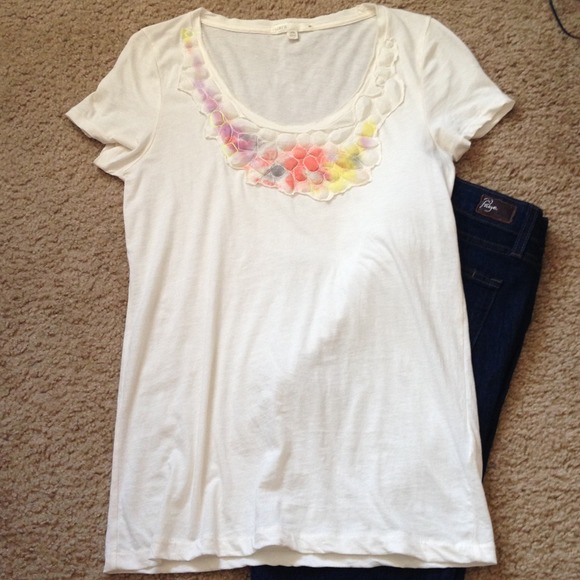 🚫🚫Sold🚫🚫J crew embellished tee
