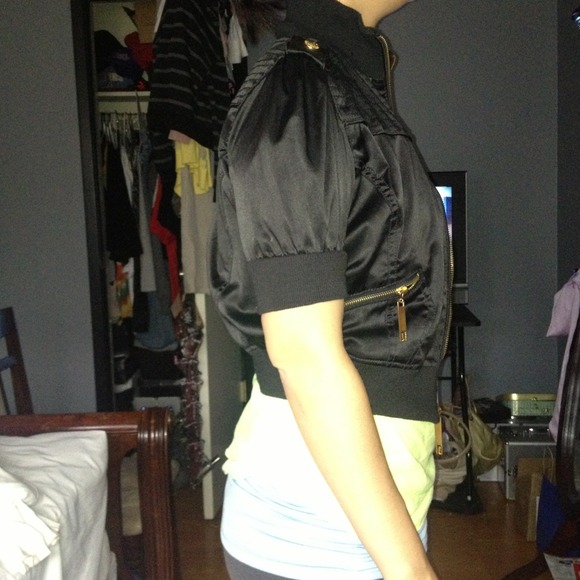 Black jacket - Picture 2 of 4