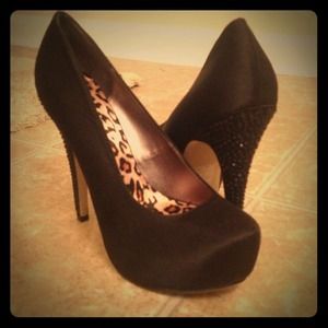 Shoedazzle "Mel B" Black Satin Pump size 9