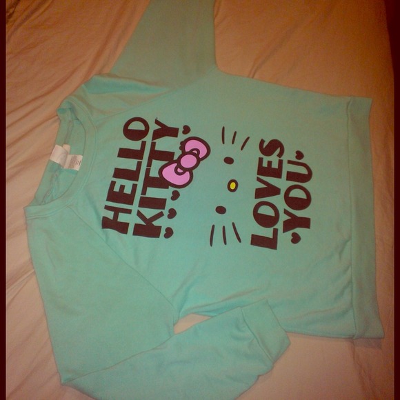 Forever 21 hello kitty sweater