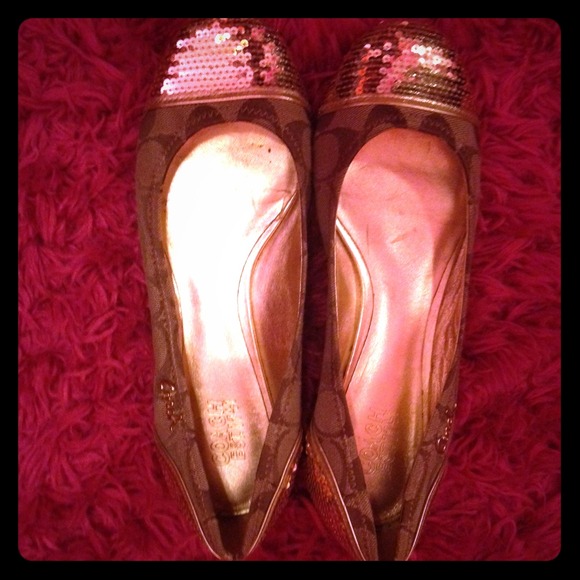 Coach flats!!!!! Barely worn!