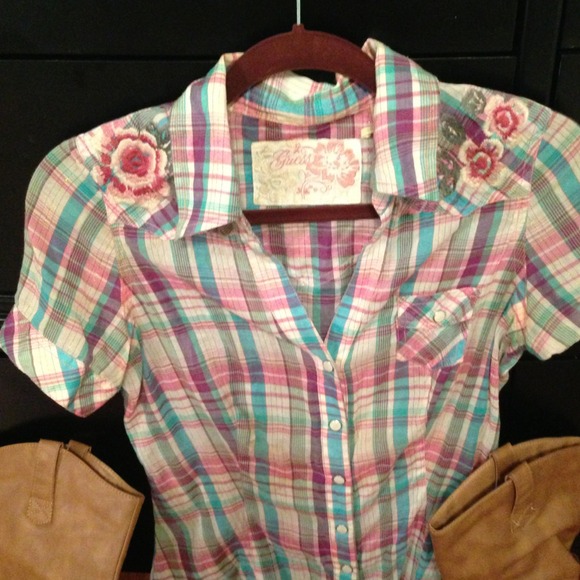 Guess Cowgirl shirt - Picture 2 of 2