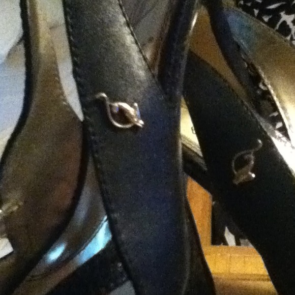 Baby phat heels - Picture 2 of 3