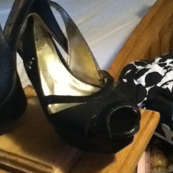 Baby phat heels - Picture 3 of 3