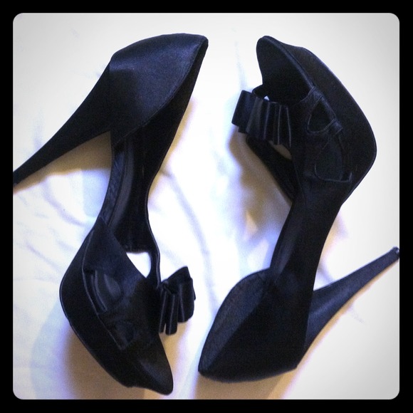 Black satin heels!