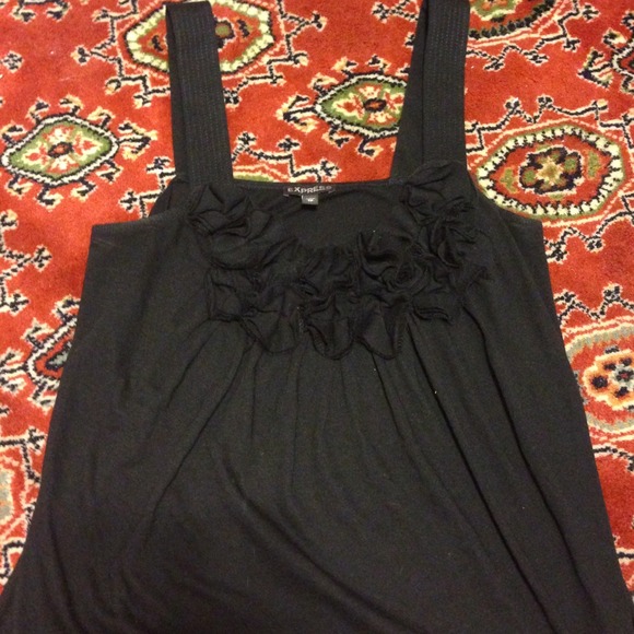 ❌❌SOLD❌❌Black Express tank top with ruffles
