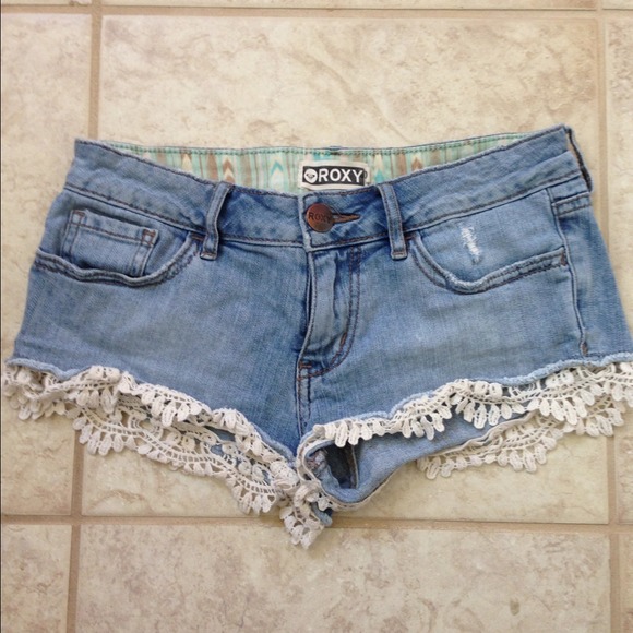 ROXY Lace shorts