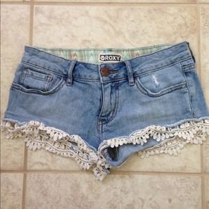 ROXY Lace shorts