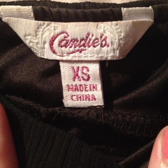 Black Ruffle Tank - Picture 3 of 3