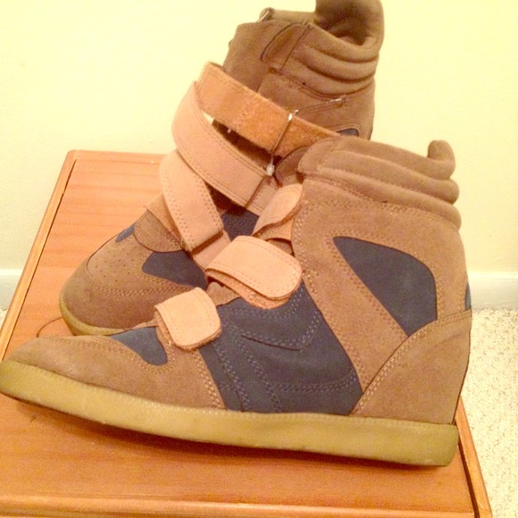 Sneaker Boots