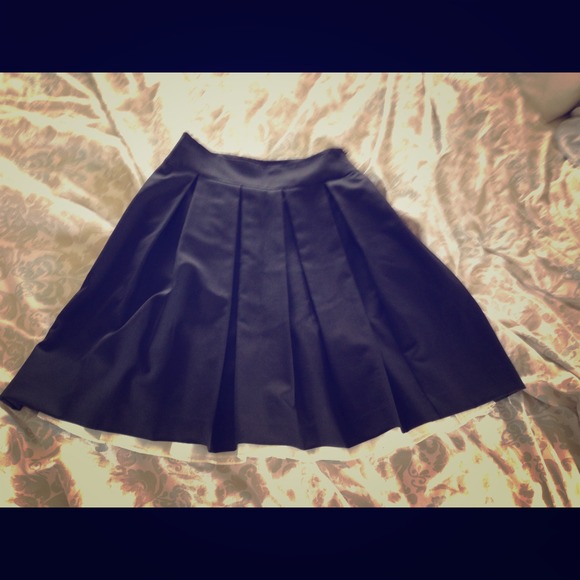 Theory skirt