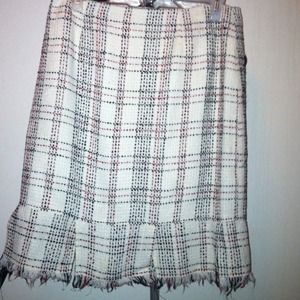 Skirt with fringe