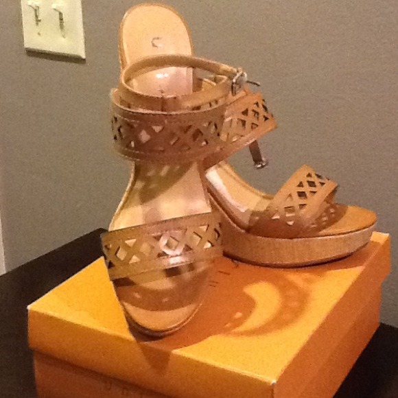 Never worn.....REDUCED