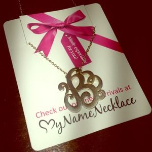 BRAND NEW gold initial necklace!! Initial "B"