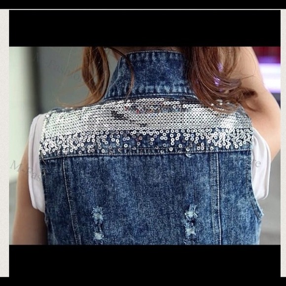 ⚓SOLD⚓NWT Denim Jean Bling/Embellished vest🔥 - Picture 4 of 4