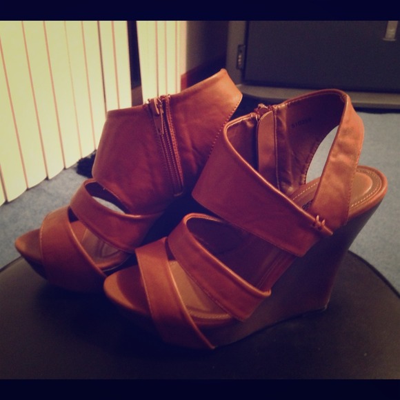 Brown Wedge/Heels
