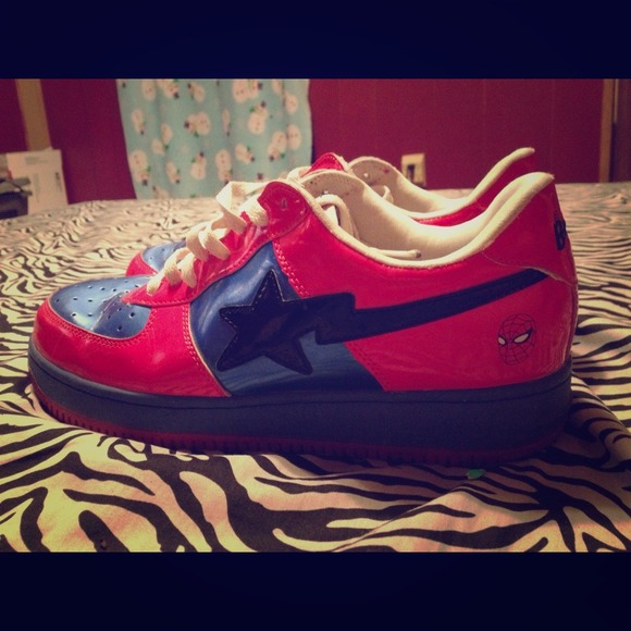 Spider-Man REAL bathing apes