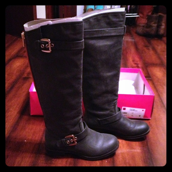 Super cute knee high boots