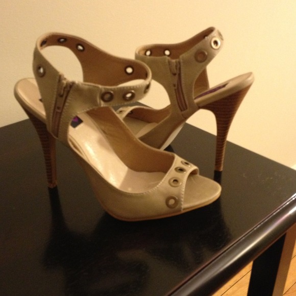 Cute heels worn once