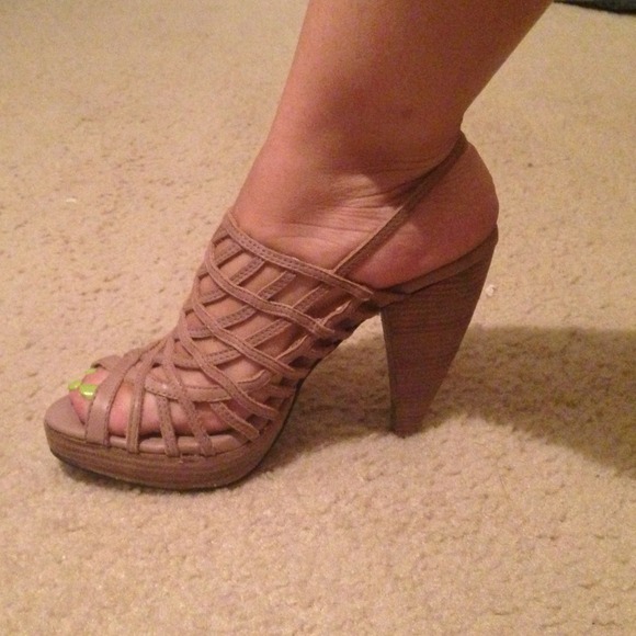 Envy platform sandal