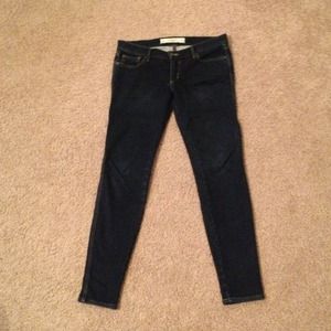 SOLD!! Dark jeggings