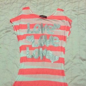 coral/white striped top