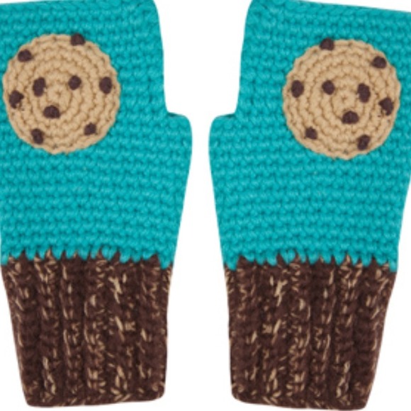 SOLD!!!!!!Yummy you  twinkie chan gloves