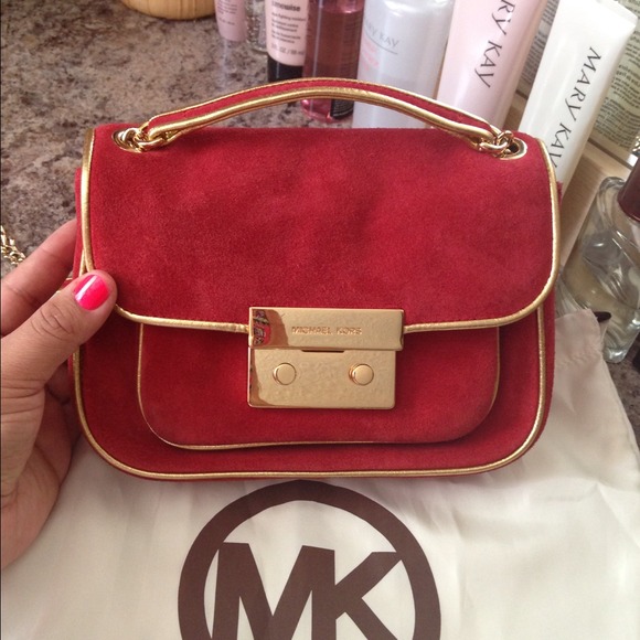 Sold👆Authentic crossbody purse Mk only worn twice