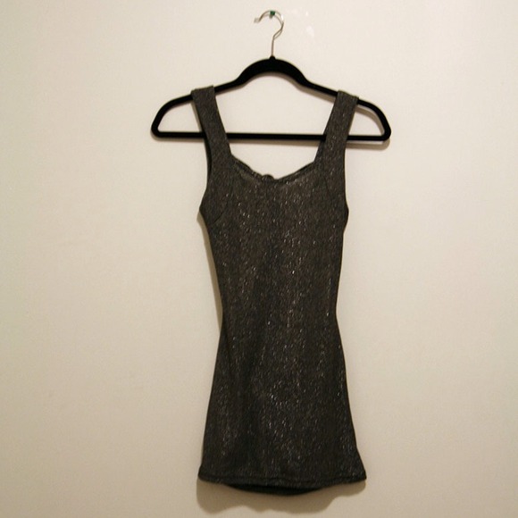 ⬇REDUCED⬇ Metallic Tank Top - Picture 1 of 2