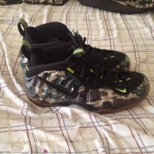 Nike foamposite camo