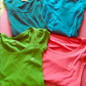 Tshirts. Sizes varies from xsmall and small.