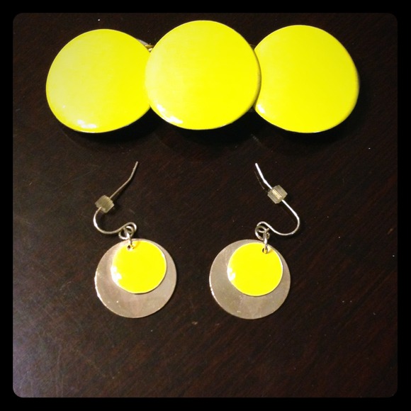 Cute matching bracelet and earrings