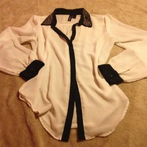Studded collar blouse