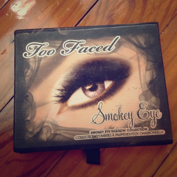 Too Faced smokey eye palette