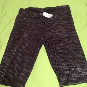 💢💢TRADED💢💢Black and Silver Leggings
