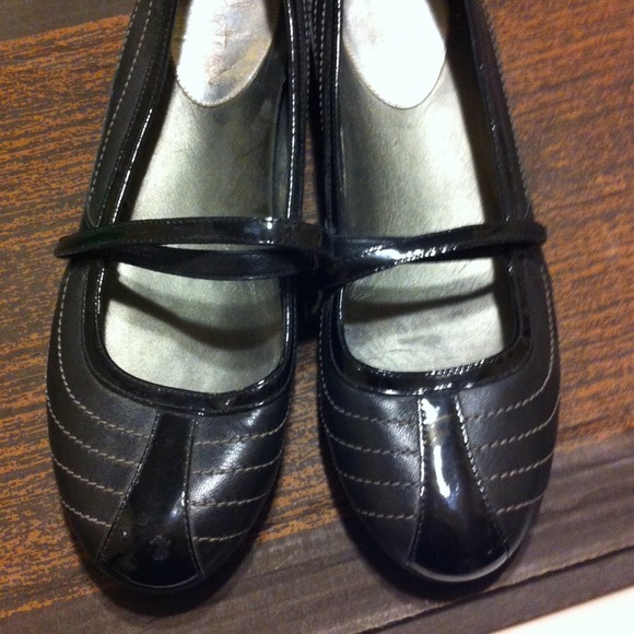 Black cole haan flats