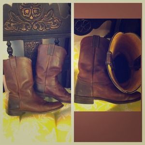 ⚠️SOLD⚠️Authentic Justin Roper Boots