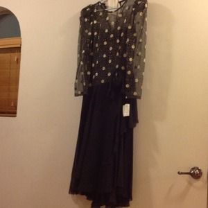 Black/ gold dress on hold till 11/12 for pinky 345