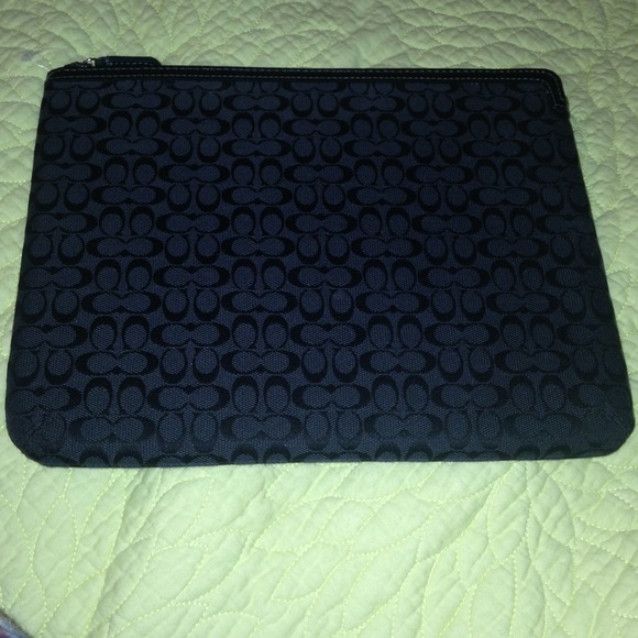 ⛔️hold⛔️ Dark grey/black coach tablet or iPad case