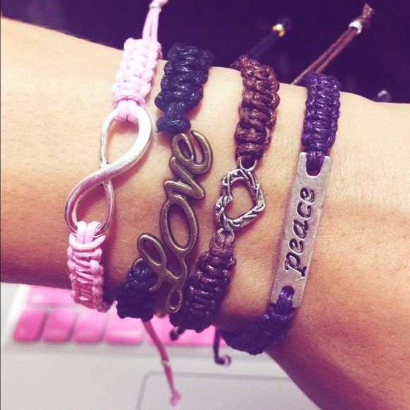 Bundle for @roxannee