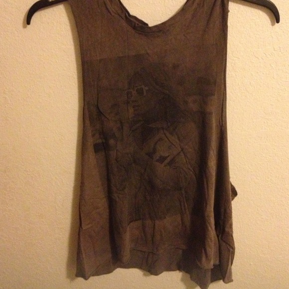 RARE Brandy melville muscle tee $5pp