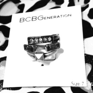 BCBG 3 Ring Set