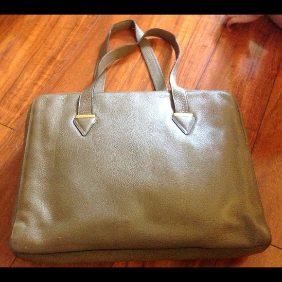 Vintage Auth. Valentino  Bag.💝👍Price Reduced💝👍