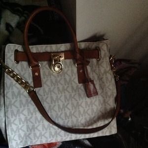 Michael Kors Hamilton large logo tote